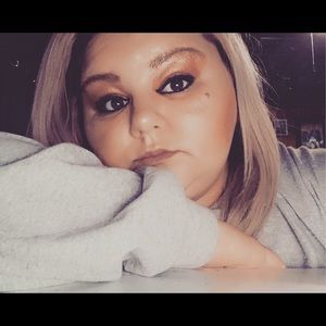 Meet your Posher, Clarissa